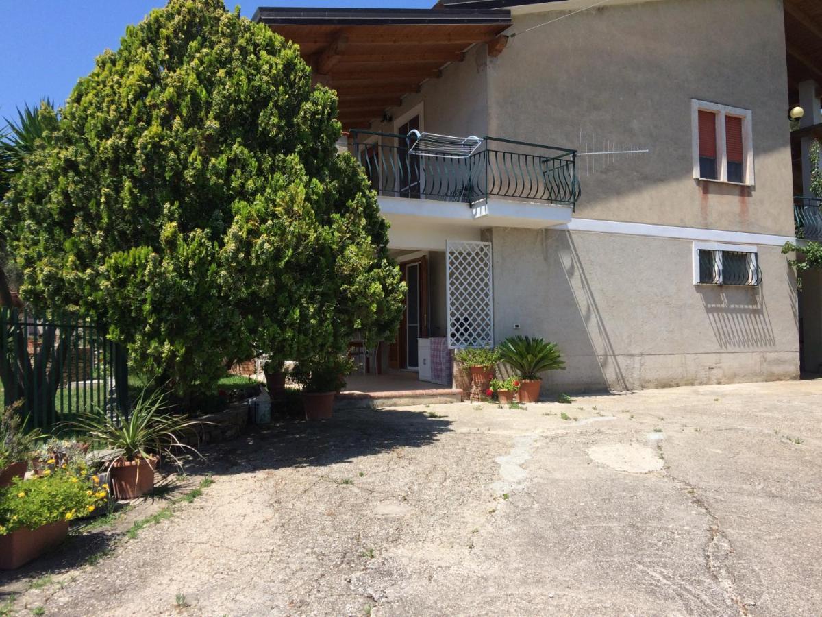 Casa Vacanze La Tuia Castellabate Exteriér fotografie