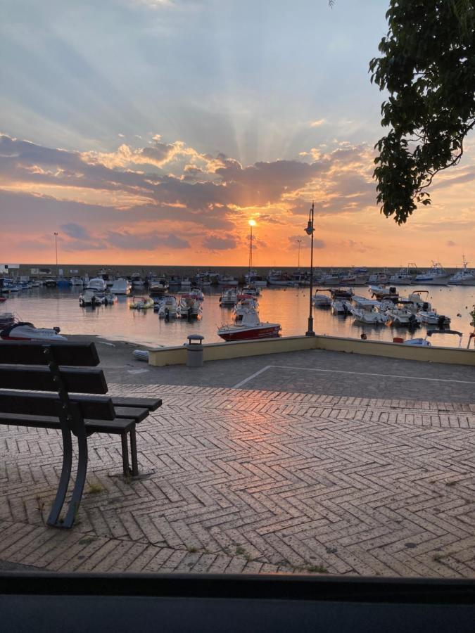Casa Vacanze La Tuia Castellabate Exteriér fotografie